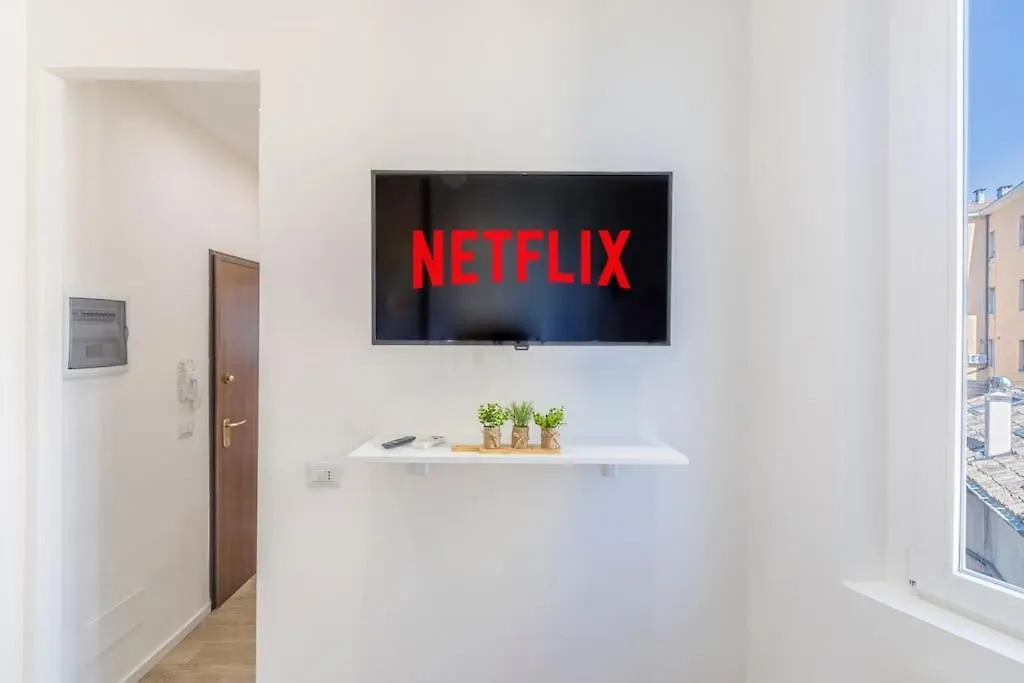 Netflix&Chill - Yin & Yang Home 摩德纳 公寓